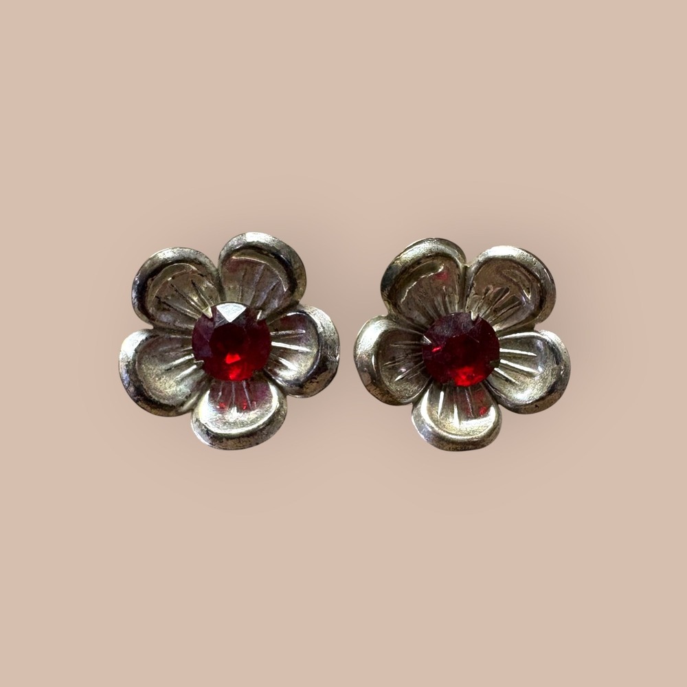 Sterling Silver Flower Earrings Vintage Rhinestone Red Good Screwback Floral